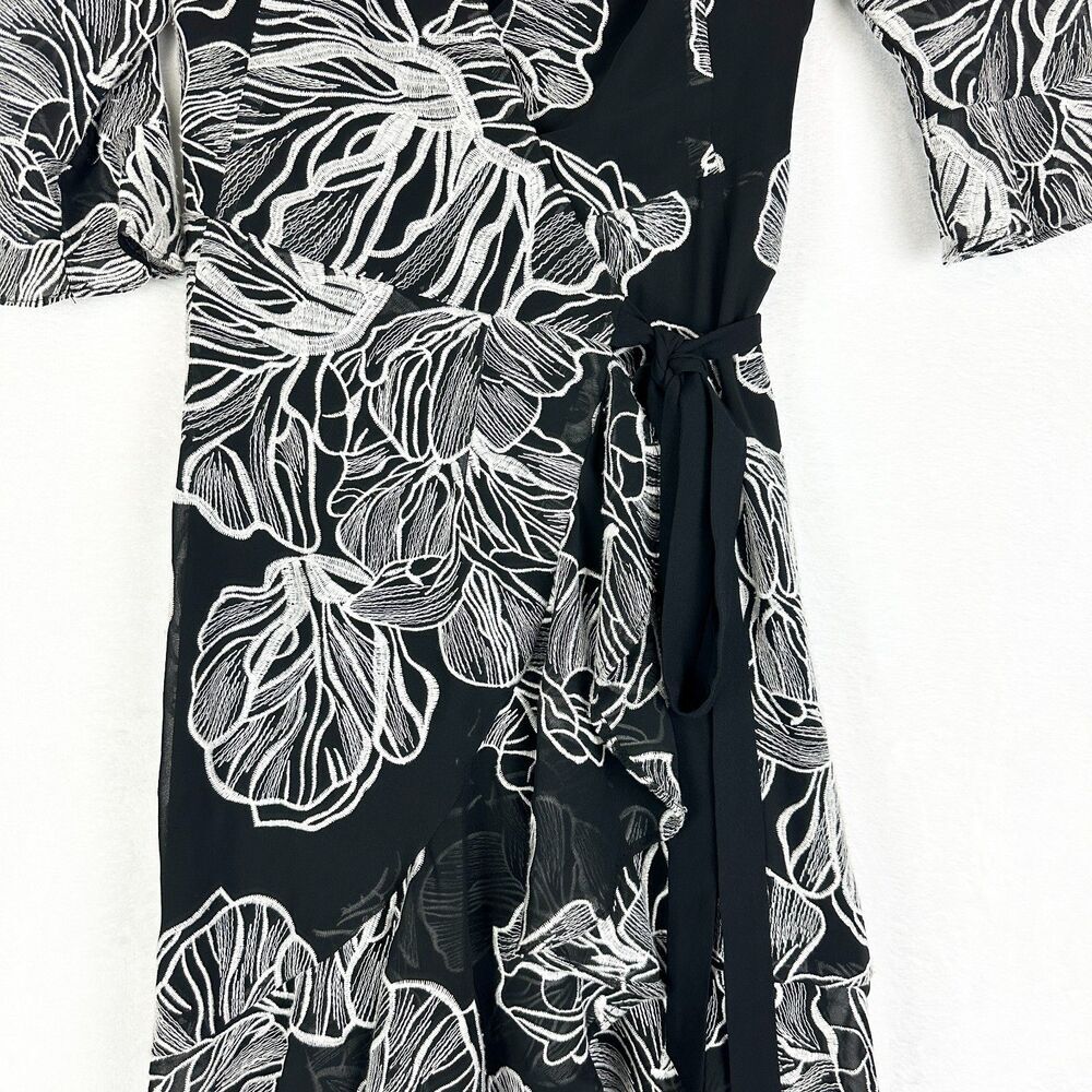Dress The Population Ophelia Floral Embroidered Wrap Midi Dress Size Small NWT - Picture 5 of 9